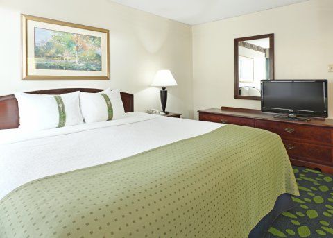 Holiday Inn Jonesboro Quarto foto